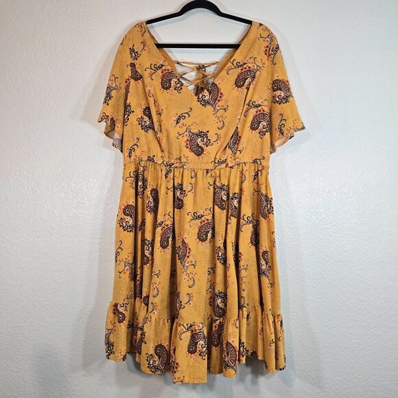 Torrid Lace Up Paisley Dress Women Plus Size 3XL Yellow Short Sleeve Bohemian - Picture 1 of 9